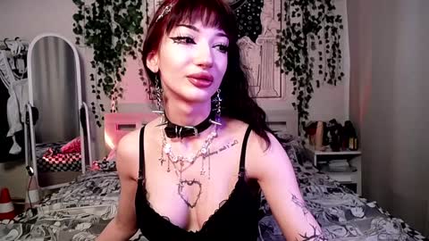 Snapshot of gothdesss chatting on January 2025 07:32:01 AM    online show from January 2025 07:32:01 AM