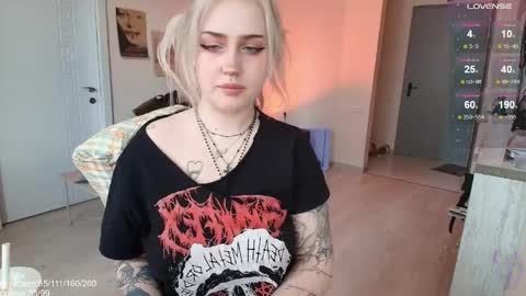 traumfrau Kira angel face devil eyes I SELL A LOT VIDEO IN GALLERY online show from March 2026 12:27:02 PM