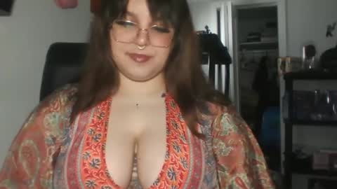 Lady Venus online show from April 2026 03:05:01 PM