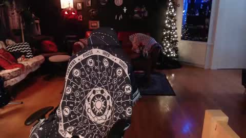 Snapshot of gothstripper chatting on January 2025 08:45:01 PM Hezra online show from January 2025 08:45:01 PM