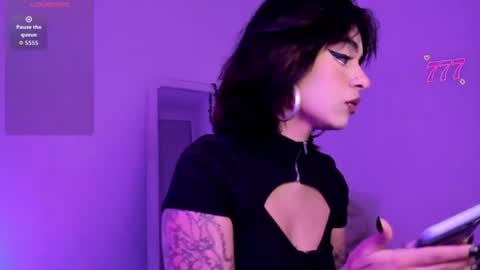 Snapshot of gothv chatting on June 2026 01:39:01 AM Violet online show from June 2026 01:39:01 AM
