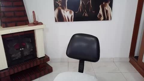Snapshot of grace_mature_milf chatting on April 2026 11:24:01 AM grace_mature_milf online show from April 2026 11:24:01 AM