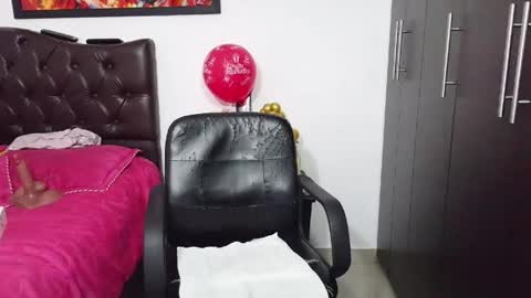 Snapshot of grace_mature_milf chatting on May 2026 12:44:01 PM grace_mature_milf online show from May 2026 12:44:01 PM