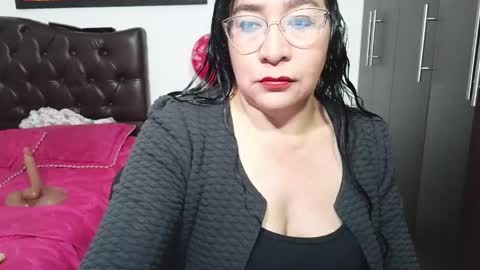 Snapshot of grace_mature_milf chatting on May 2026 11:07:01 AM grace_mature_milf online show from May 2026 11:07:01 AM