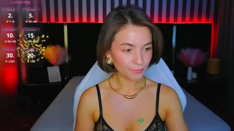 Snapshot of gracefulmichelle chatting on May 2026 07:52:01 PM gracefulmichelle online show from May 2026 07:52:01 PM