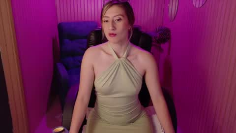 Snapshot of graciecollins chatting on June 2026 03:29:01 PM Gracie online show from June 2026 03:29:01 PM
