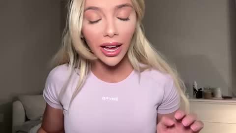 Gracie online show from February 2025 03:15:02 AM