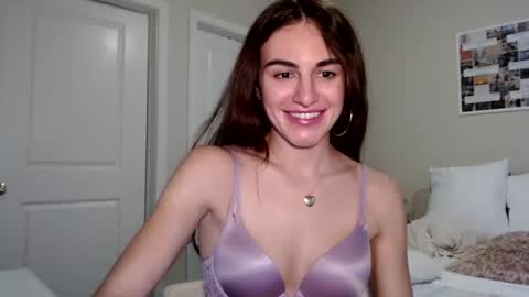 Snapshot of graciesmith27 chatting on February 2025 12:02:01 AM Gracie Smith online show from February 2025 12:02:01 AM