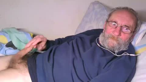 Snapshot of grandpa_mark chatting on February 2025 12:59:02 AM Mark online show from February 2025 12:59:02 AM