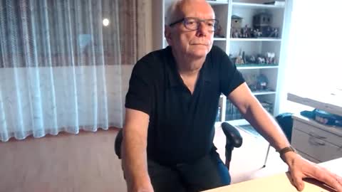 Snapshot of grandpach chatting on February 2026 01:42:01 PM grandpach online show from February 2026 01:42:01 PM