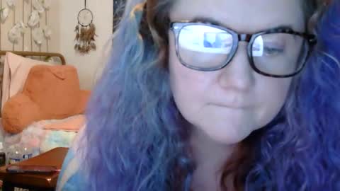 Snapshot of grateful42day chatting on May 2026 06:03:02 PM grateful42day online show from May 2026 06:03:02 PM