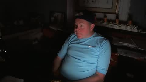 grayson_maxx online show from April 2026 02:00:02 AM