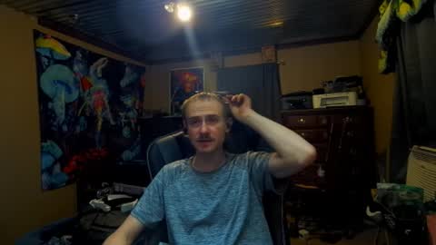 Snapshot of greenlungs8195 chatting on April 2026 04:46:01 AM Greenlungs8195 online show from April 2026 04:46:01 AM