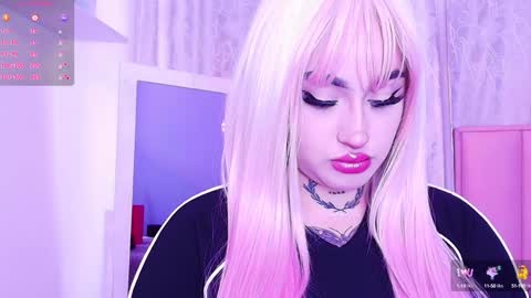 Snapshot of greennbella chatting on February 2025 07:05:02 PM online show from February 2025 07:05:02 PM