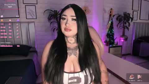 Snapshot of greennbella chatting on December 2025 12:30:01 AM online show from December 2025 12:30:01 AM