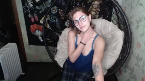 Lina online show from October 2025 12:24:02 PM