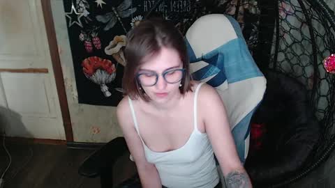 Lina online show from April 2026 11:22:02 AM