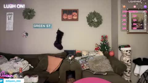 SexQueen Nikki online show from January 2026 04:49:01 AM