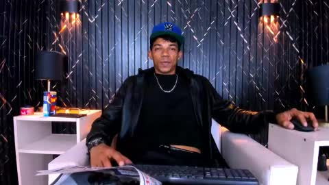 GregorySforza online show from December 2025 05:06:02 PM