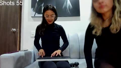 Snapshot of greta_miss chatting on March 2025 06:35:02 AM Emmy online show from March 2025 06:35:02 AM