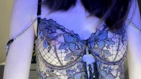 Greta online show from December 2025 10:17:02 PM