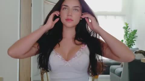 Snapshot of grettabenett_ chatting on June 2026 09:46:01 PM Gretta online show from June 2026 09:46:01 PM