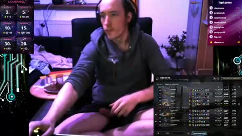 I can be everything you want online show from December 2024 05:07:02 PM