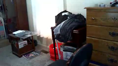 Snapshot of gtnolder60 chatting on April 2026 11:32:01 AM Gary online show from April 2026 11:32:01 AM