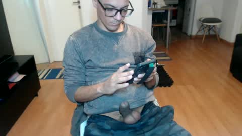 guachin_new online show from June 2026 05:07:01 AM