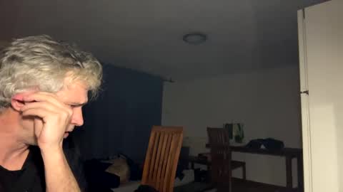 guardiannif_ online show from February 2025 11:15:01 PM