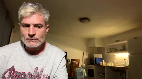 guardiannif_ online show from March 2025 07:43:02 PM