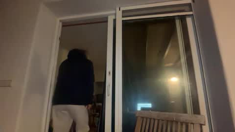 guardiannif_ online show from March 2026 11:33:01 PM