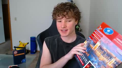 Snapshot of gucciboi4 chatting on April 2026 03:53:01 PM gucciboi4 online show from April 2026 03:53:01 PM