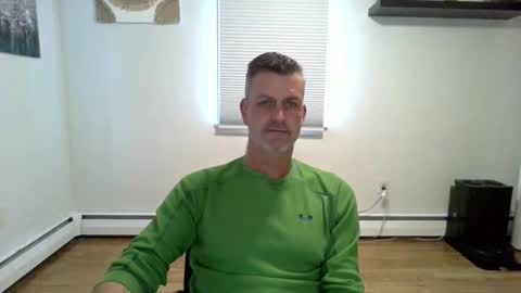 gudguy2025 online show from November 2025 06:06:02 PM