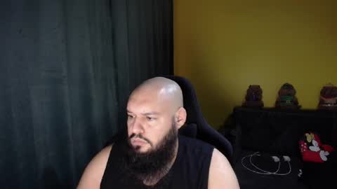 Snapshot of guessswho24 chatting on February 2026 11:33:01 PM Ayan online show from February 2026 11:33:01 PM