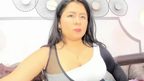 Snapshot of guiaanderson chatting on April 2026 02:48:01 AM GuiaAnderson online show from April 2026 02:48:01 AM