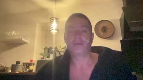 guil0 online show from September 2025 07:32:02 AM
