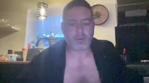 guil0 online show from November 2025 10:26:01 AM