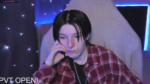 Snapshot of guitarandangel chatting on December 2024 01:00:02 PM Angel online show from December 2024 01:00:02 PM