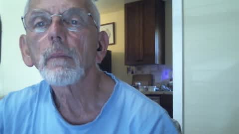 Snapshot of gulfcoast1952 chatting on December 2024 07:01:02 PM Roy online show from December 2024 07:01:02 PM