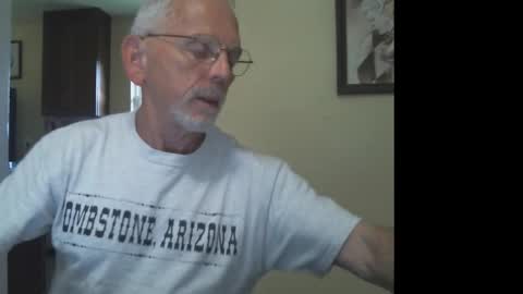 Snapshot of gulfcoast1952 chatting on October 2025 01:33:02 PM Roy online show from October 2025 01:33:02 PM