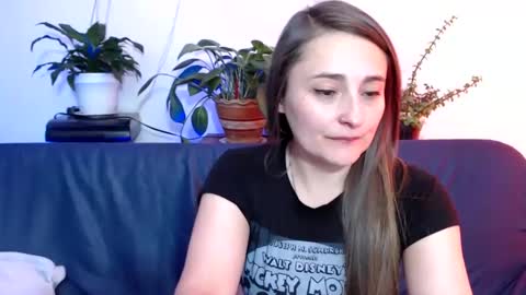 Vane blonde and Hazell black hair online show from January 2025 09:54:01 PM