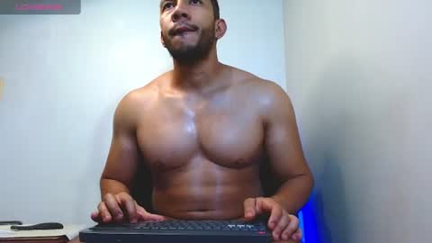 Snapshot of gurushake chatting on June 2026 03:47:02 AM holl latino online show from June 2026 03:47:02 AM