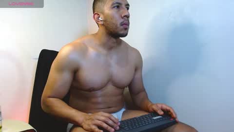 Snapshot of gurushake chatting on July 2026 11:22:01 PM holl latino online show from July 2026 11:22:01 PM