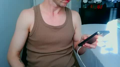 Snapshot of gustavocardosocrc chatting on June 2026 06:27:01 PM gustavocardosocrc online show from June 2026 06:27:01 PM