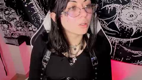 Snapshot of guxplo_ chatting on September 2025 01:49:02 PM Miss online show from September 2025 01:49:02 PM