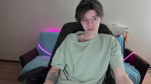 guy_liam1 online show from January 2025 04:52:02 AM