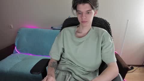 guy_liam1 online show from February 2025 12:58:02 PM