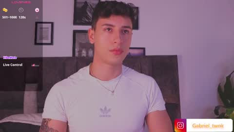 Snapshot of guy_twinks chatting on June 2026 04:59:01 AM Gabriel online show from June 2026 04:59:01 AM