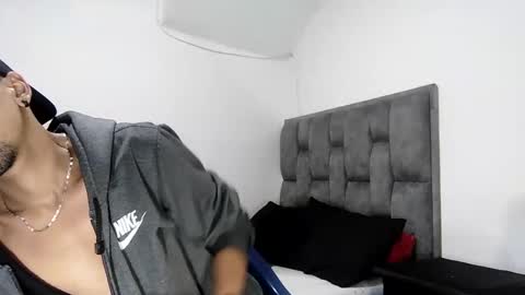 karim online show from February 2025 12:31:01 PM